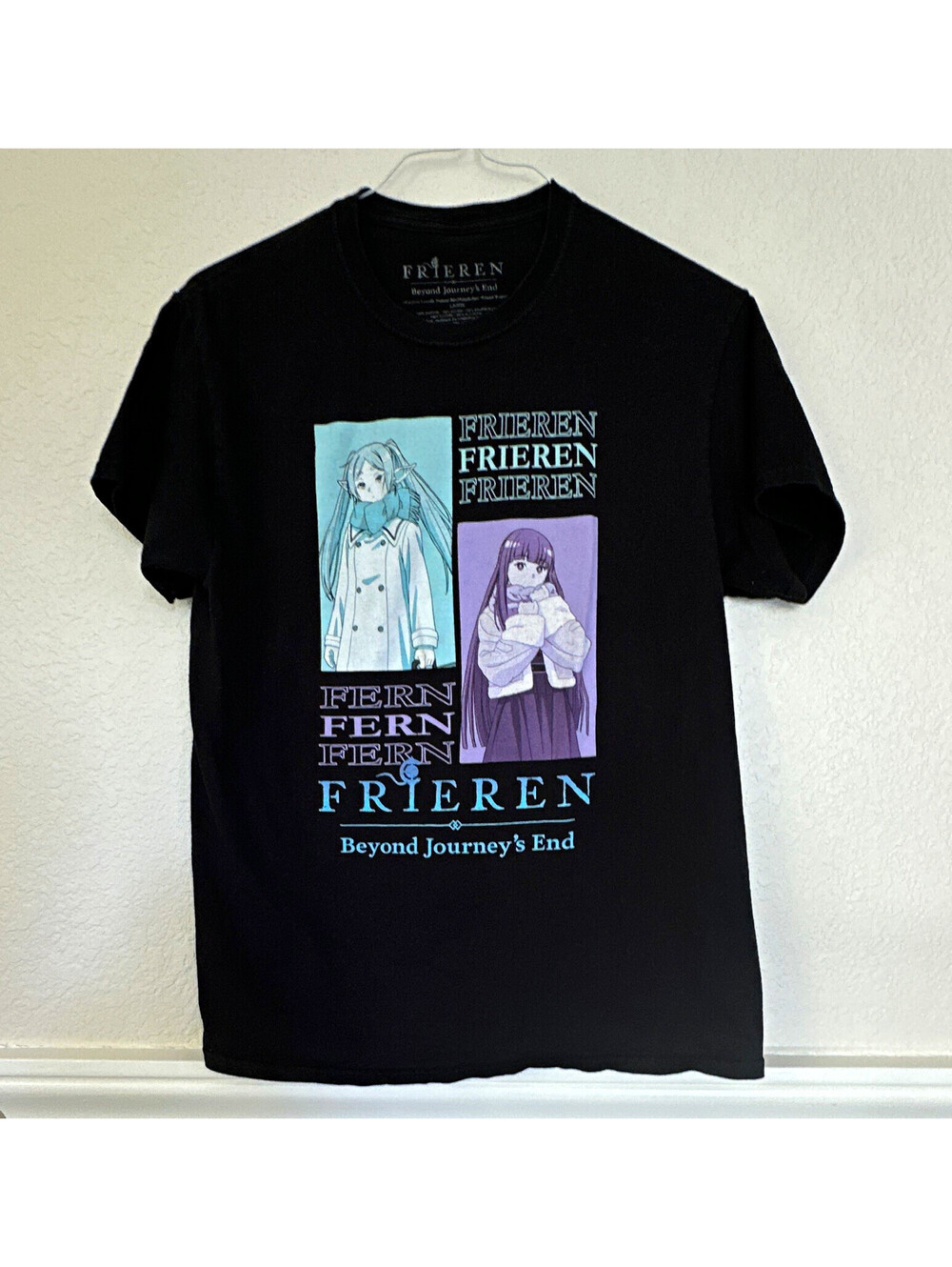 Frieren Beyond Journey's End Official Fern Anime Crunchyroll T-Shirt Large